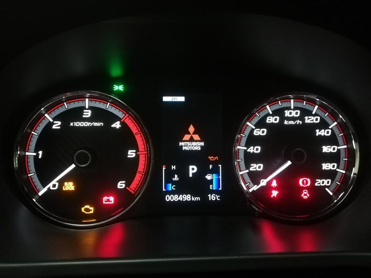 Đánh giá Mitsubishi Triton 2020 ảnh 11