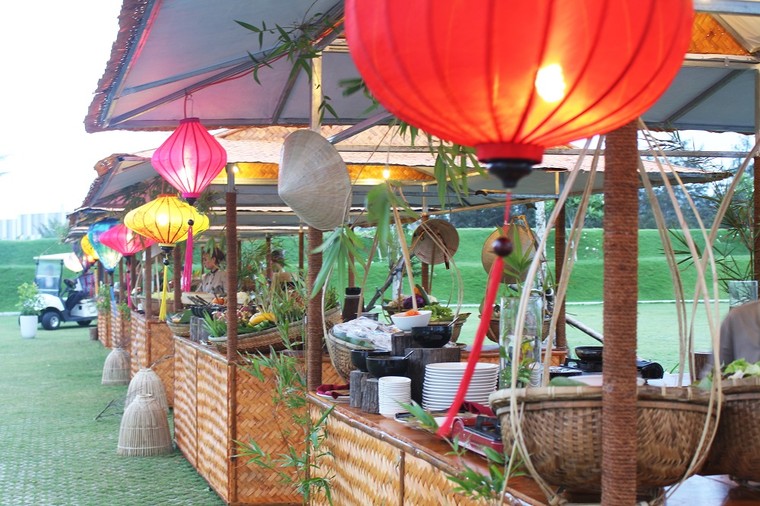 Cẩm nang cho những “tín đồ” ẩm thực đêm tại Eo Gió - Quy Nhơn ảnh 2