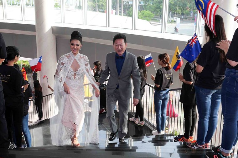 Miss Grand 2017: 80 người đẹp đọ sắc với trang phục dạ hội ảnh 9