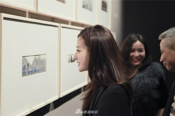 “Én nhỏ” Triệu Vy đẹp mặn mà bất chấp tuổi tác ảnh 4