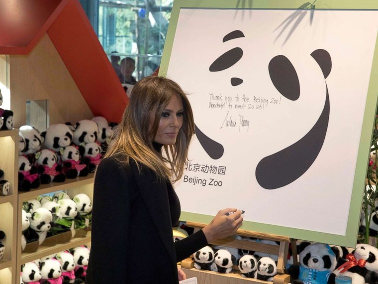 Đệ nhất phu nhân Mỹ thích thú với gấu trúc Trung Quốc ảnh 2