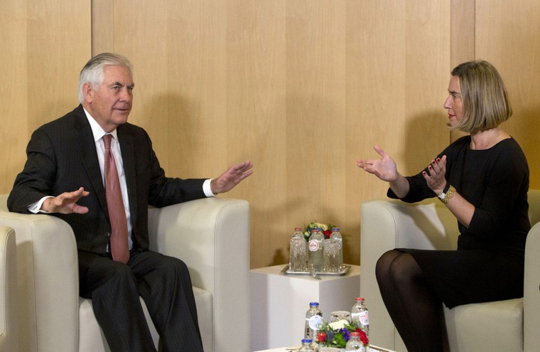 EU kêu gọi Mỹ duy trì thỏa thuận hạt nhân với Iran ảnh 1