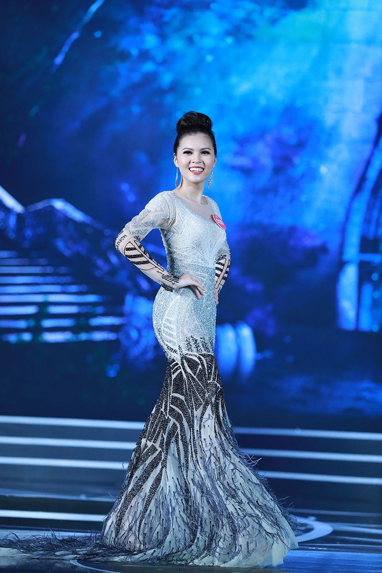 30 người đẹp Chung khảo phía Nam lộng lẫy trong trang phục dạ hội - ảnh 22