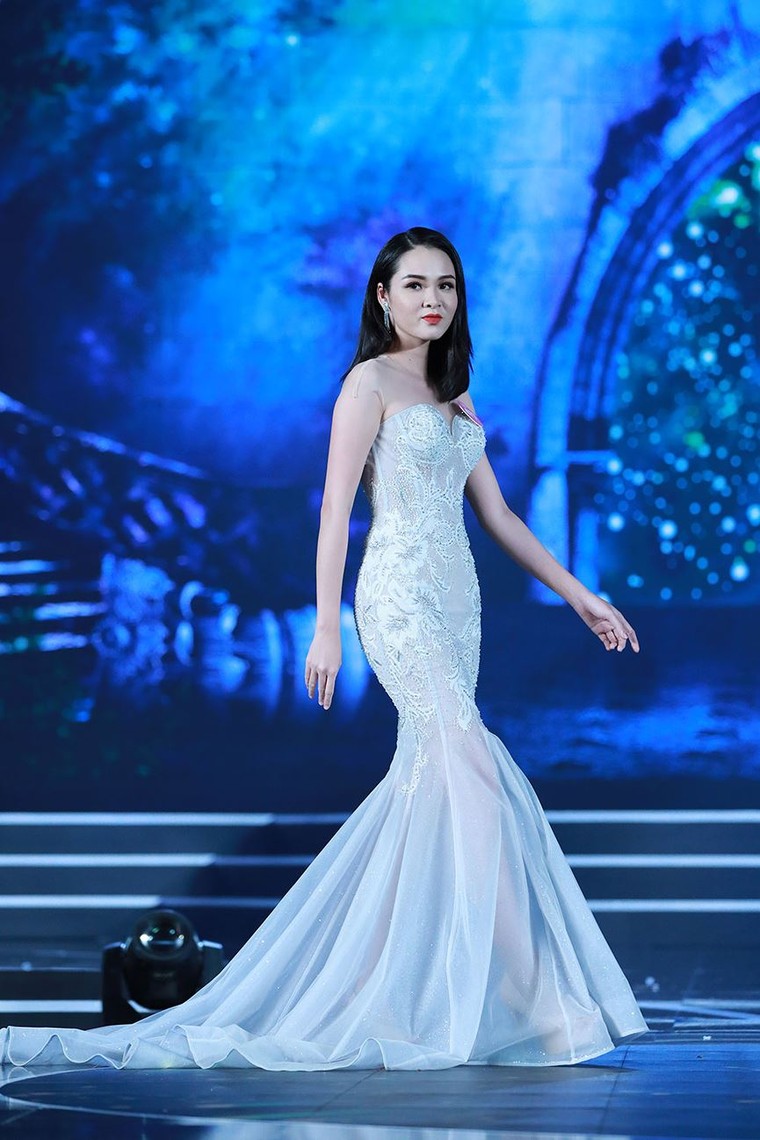 30 người đẹp Chung khảo phía Nam lộng lẫy trong trang phục dạ hội - ảnh 24