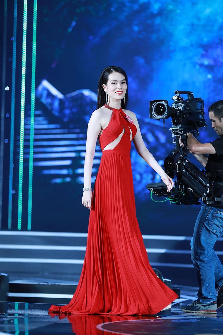 30 người đẹp Chung khảo phía Nam lộng lẫy trong trang phục dạ hội - ảnh 28