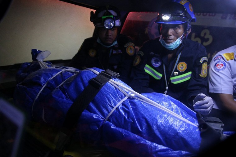 Lật tàu du lịch Thái Lan: 41 người đã thiệt mạng ảnh 1