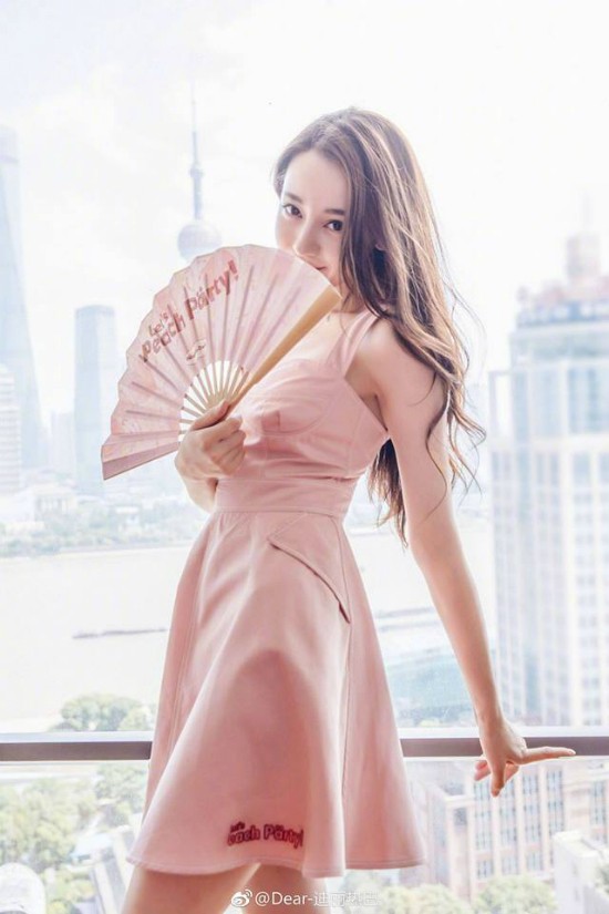 Mỹ nữ Tân Cương khiến fan ngẩn ngơ với nhan sắc - 7