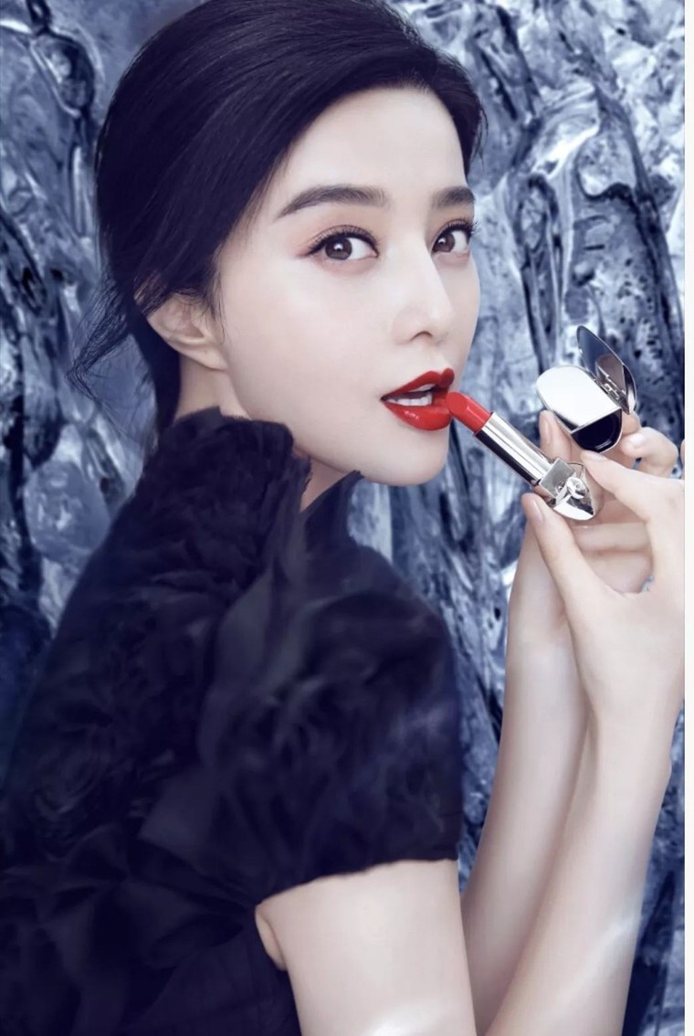 Pham Bang Bang - 22 nam be boi con roi, thu doan va giat chong hinh anh 7