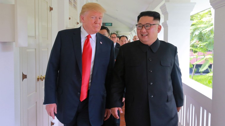 Ông Trump mong đợi lá thư ‘tích cực’ từ Chủ tịch Kim Jong-un ảnh 1