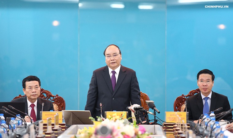 Thủ tướng: Đổi mới tư duy quản trị sẽ thúc đẩy công nghệ phát triển ảnh 3