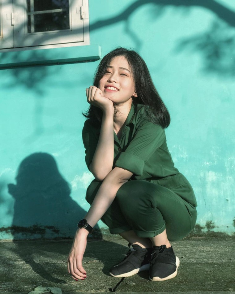 Bui Phuong Nga: Tu co be co mai toc cut lun den nang a hau 1 Viet Nam hinh anh 8