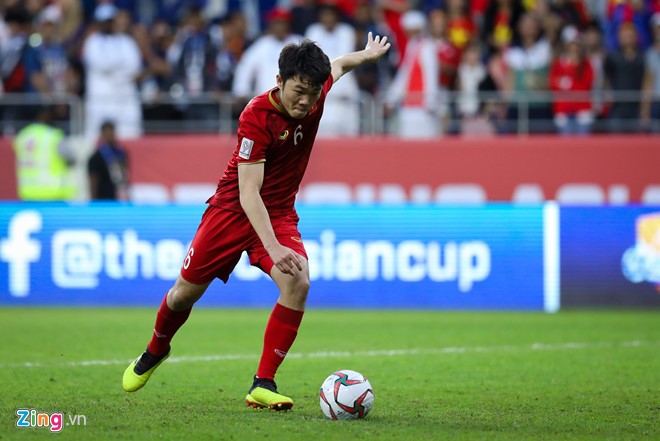 HLV Hoang Van Phuc: ‘Thay Park de danh Xuan Truong cho hiep hai’ hinh anh 1