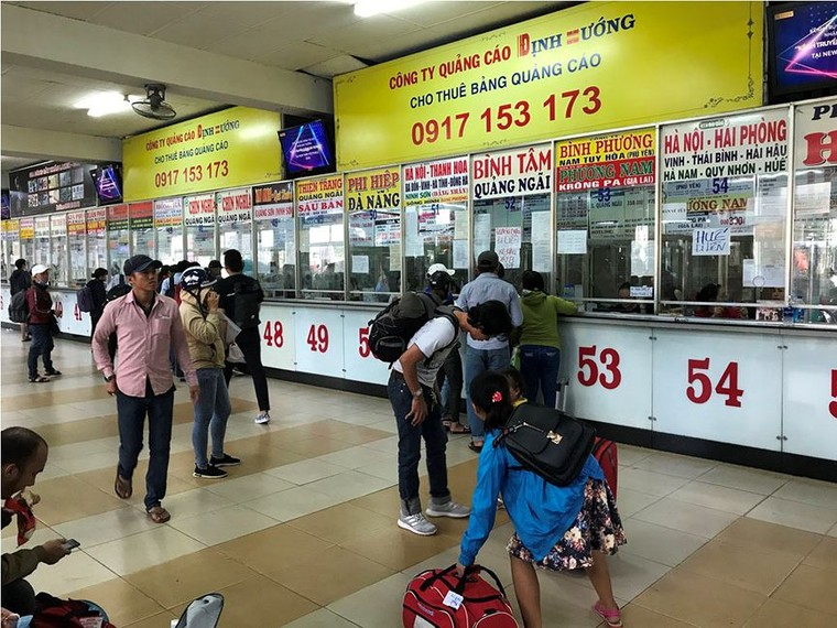 Bến xe lớn nhất TPHCM vắng vẻ ngày giáp Tết - ảnh 8