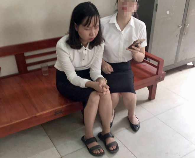 Nu tai xe Mercedes GLA khai dap nham chan ga hinh anh 1 