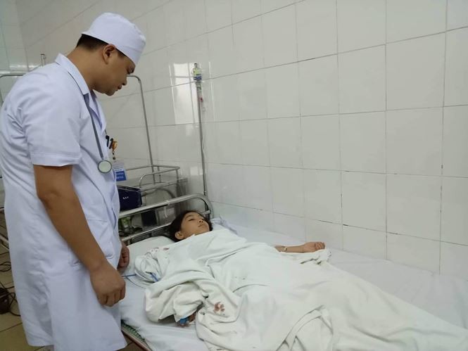 6 cô trò trưởng tiểu học bị đâm: Nạn nhân tử vong là hàng xóm của nghi phạm - ảnh 4