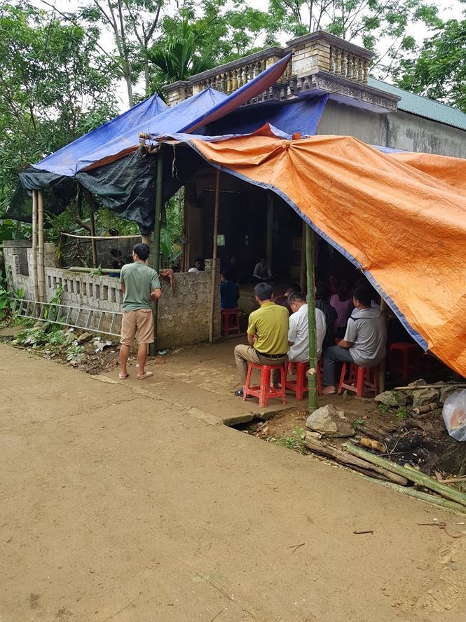 6 cô trò trưởng tiểu học bị đâm: Nạn nhân tử vong là hàng xóm của nghi phạm - ảnh 1