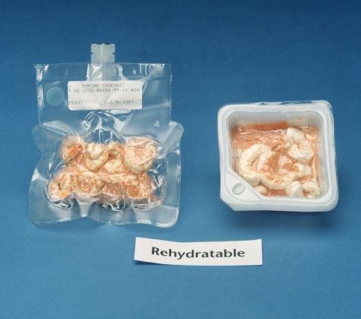 Phi hanh gia an gi ngoai khong gian? hinh anh 3 