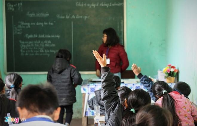 'Xin thay, co cho con toi o lai lop' hinh anh 1 