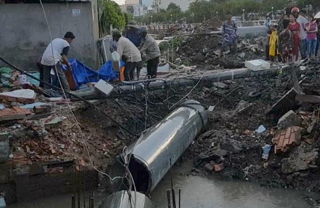 Tru dien de len nguoi nam cong nhan tu vong hinh anh 2 