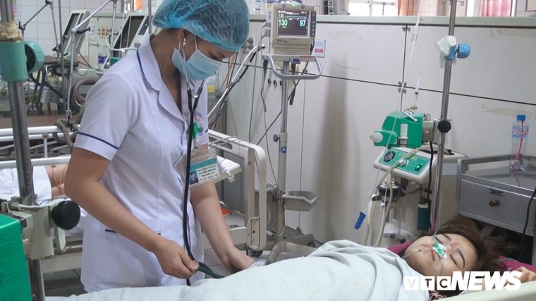 Tai nan tham khoc 40 nguoi thuong vong o Hoa Binh: Thu tuong chi dao xu ly nghiem nha xe vi pham hinh anh 1