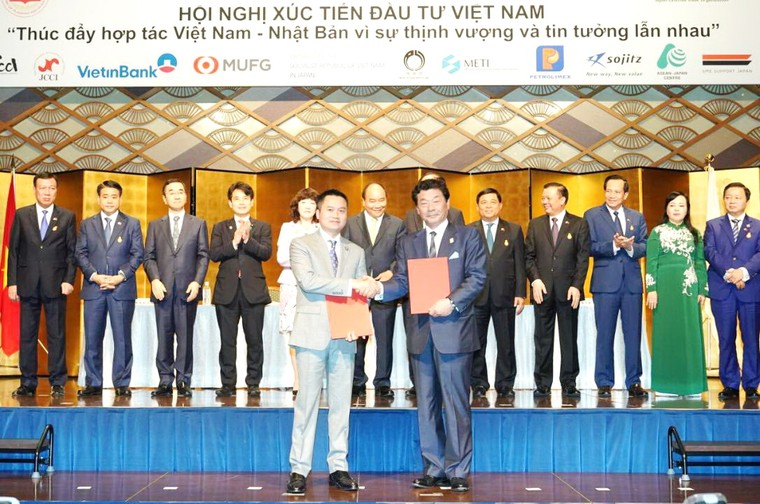 Thủ tướng Chính phủ chứng kiến lễ ký MOU giữa Tập đoàn Xăng dầu Việt Nam và Tập đoàn JXTG, JCCP ảnh 1