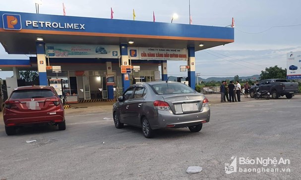 hien truong vu nu nhan vien cua hang xang bi dam chet trong dem hinh 3