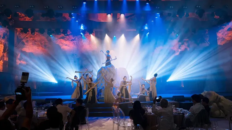 Quảng Ninh đổi mới du lịch hang động: Kết hợp văn hóa và bảo tồn ảnh 2