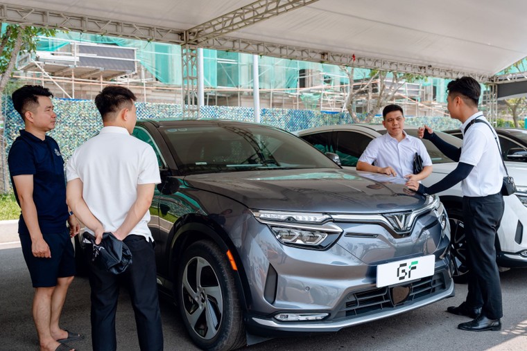 “Ngày hội thu xăng đổi điện” phủ sóng khắp ba miền trong tháng 8 ảnh 1