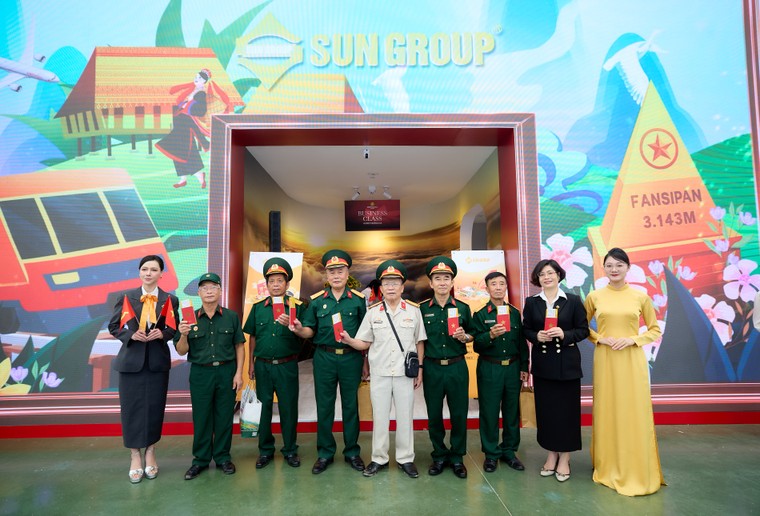 “Đi từ bất ngờ này đến bất ngờ khác” với gian hàng đặc biệt của Sun Group tại Triển lãm A80 ảnh 1