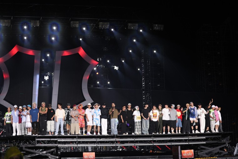 Dàn anh tài rực sáng trong đêm tổng duyệt cuối cùng concert Anh trai vượt ngàn chông gai ảnh 4