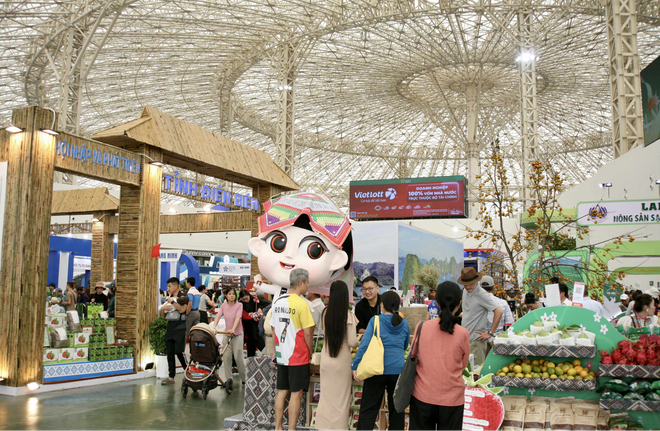 Đặc sắc những sản phẩm vùng cao từ đồng bào Tây Bắc tại Hội chợ Mùa Thu ảnh 4