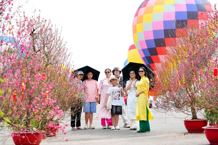 Một ngày du xuân Cần Giờ, trọn niềm vui cho cả gia đình, vẹn ký ức cho nhiều mùa Tết ảnh 1