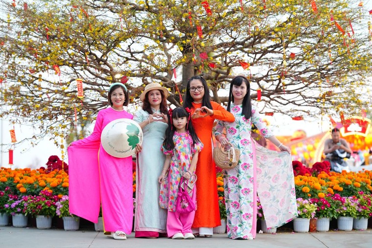 Một ngày du xuân Cần Giờ, trọn niềm vui cho cả gia đình, vẹn ký ức cho nhiều mùa Tết ảnh 3