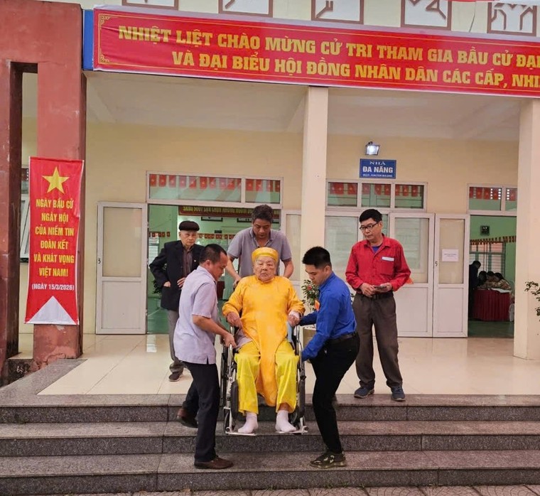 Hà Nội: Hơn 42.300 cử tri xã Tiến Thắng thực hiện quyền và nghĩa vụ công dân ảnh 1