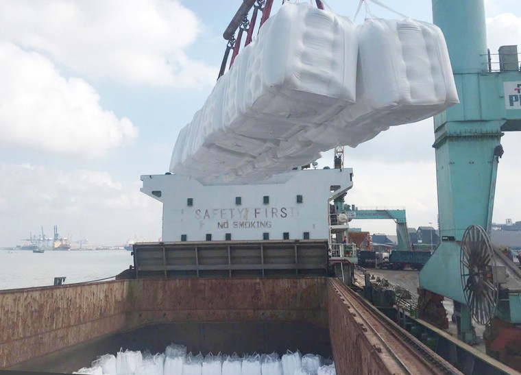 Phú Mỹ đẩy mạnh xuất khẩu ure kỹ thuật, tận dụng cơ hội giá thế giới tăng cao ảnh 2