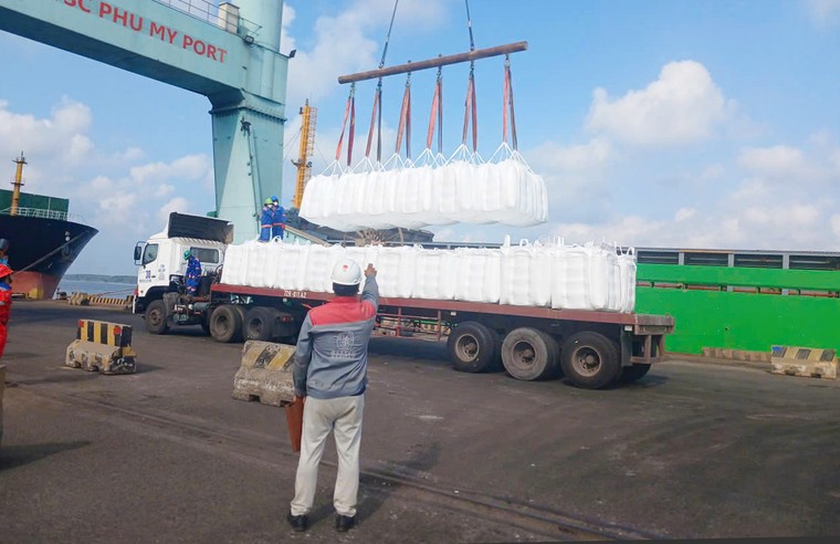 Phú Mỹ đẩy mạnh xuất khẩu ure kỹ thuật, tận dụng cơ hội giá thế giới tăng cao ảnh 1