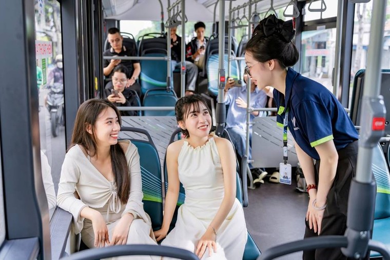 Hành trình 7 năm VinBus đưa xe buýt xanh trở thành lựa chọn tin cậy của người dân đô thị ảnh 3