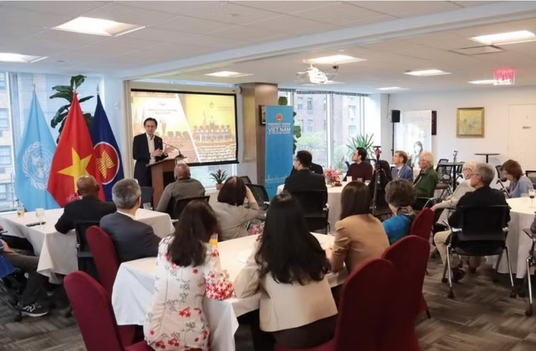 Đưa Nghị quyết thành hành động: Khẳng định nhất quán đường lối đối ngoại ảnh 1