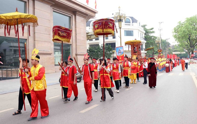 Từ mọi miền Tổ quốc, con cháu Lạc Hồng hướng về nguồn cội ảnh 5