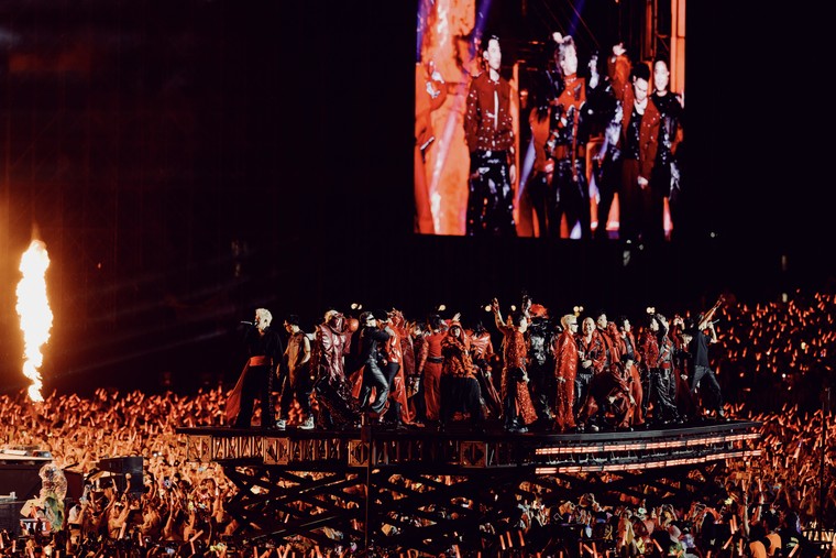 Gai Home Concert: Đêm “tốt nghiệp” khép lại hành trình bùng nổ của Anh trai vượt ngàn chông gai ảnh 2