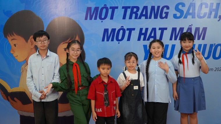 Chung kết và trao giải Cuộc thi Kể chuyện sách thiếu nhi lần 1 - năm 2025 ảnh 1
