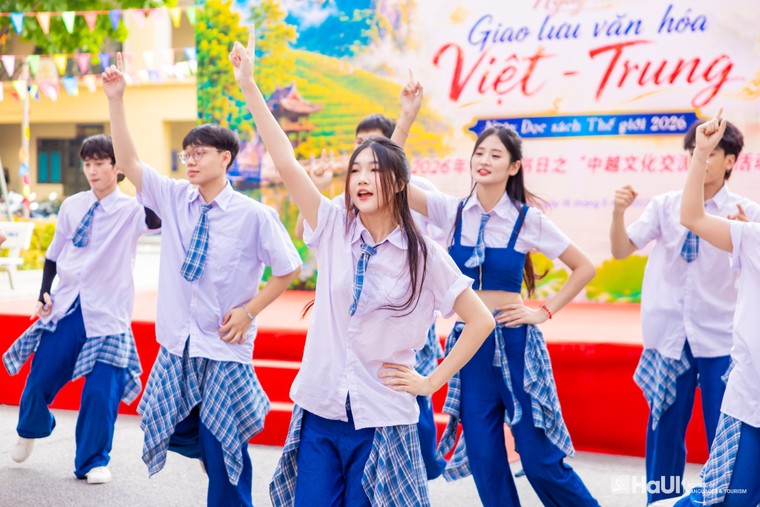 Lan tỏa văn hóa đọc qua Ngày hội giao lưu văn hóa Việt – Trung ảnh 3