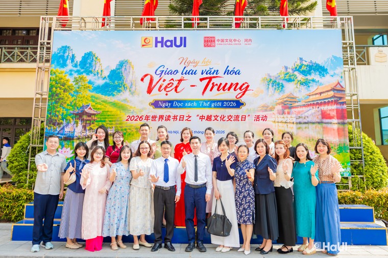 Lan tỏa văn hóa đọc qua Ngày hội giao lưu văn hóa Việt – Trung ảnh 1