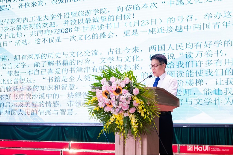 Lan tỏa văn hóa đọc qua Ngày hội giao lưu văn hóa Việt – Trung ảnh 2