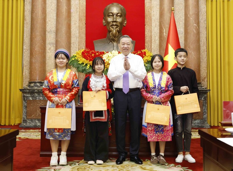 Phát biểu của Tổng Bí thư, Chủ tịch nước Tô Lâm tại buổi gặp mặt 100 tấm gương tiêu biểu của Chương trình "Việc tử tế" ảnh 3
