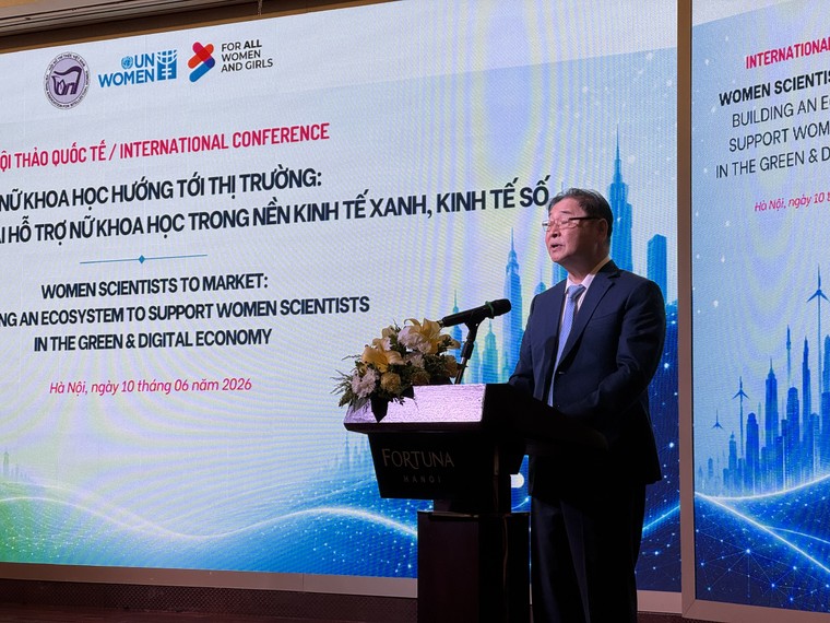 Tháo gỡ rào cản để nữ khoa học biến nghiên cứu thành động lực tăng trưởng ảnh 1