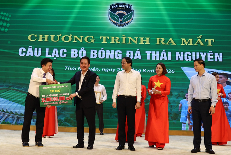 Bóng đá Thái Nguyên: Bầu Hiển đi trước, nhiều người cùng chung tay ảnh 2