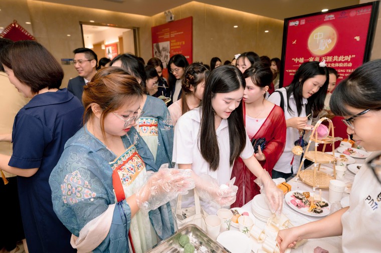 Trải nghiệm Tết Trung thu Trung Quốc tại Hà Nội ảnh 4