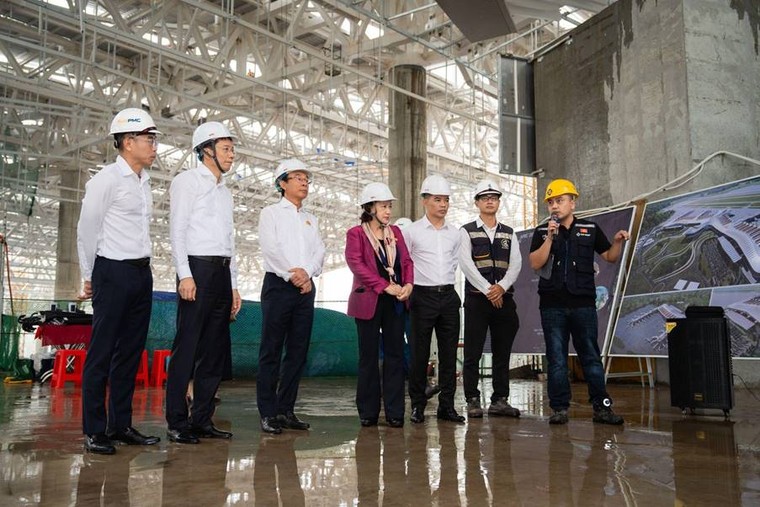 Nguyên lãnh đạo Đảng và Nhà nước đến thăm các dự án APEC đang thi công "thần tốc" tại Phú Quốc ảnh 1