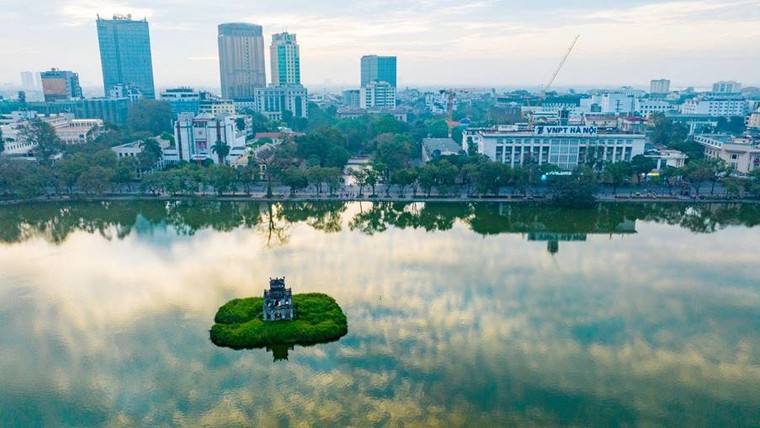 Đêm 10/10: Hồ Gươm, Hồ Tây rực sáng với 6.000 đơn vị pháo hoa do Sun Group tài trợ mừng 72 năm Giải phóng Thủ đô ảnh 2